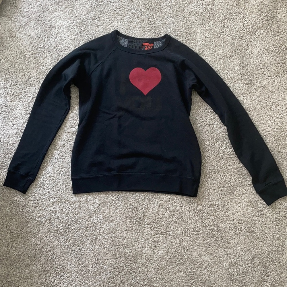 size small free city crew neck